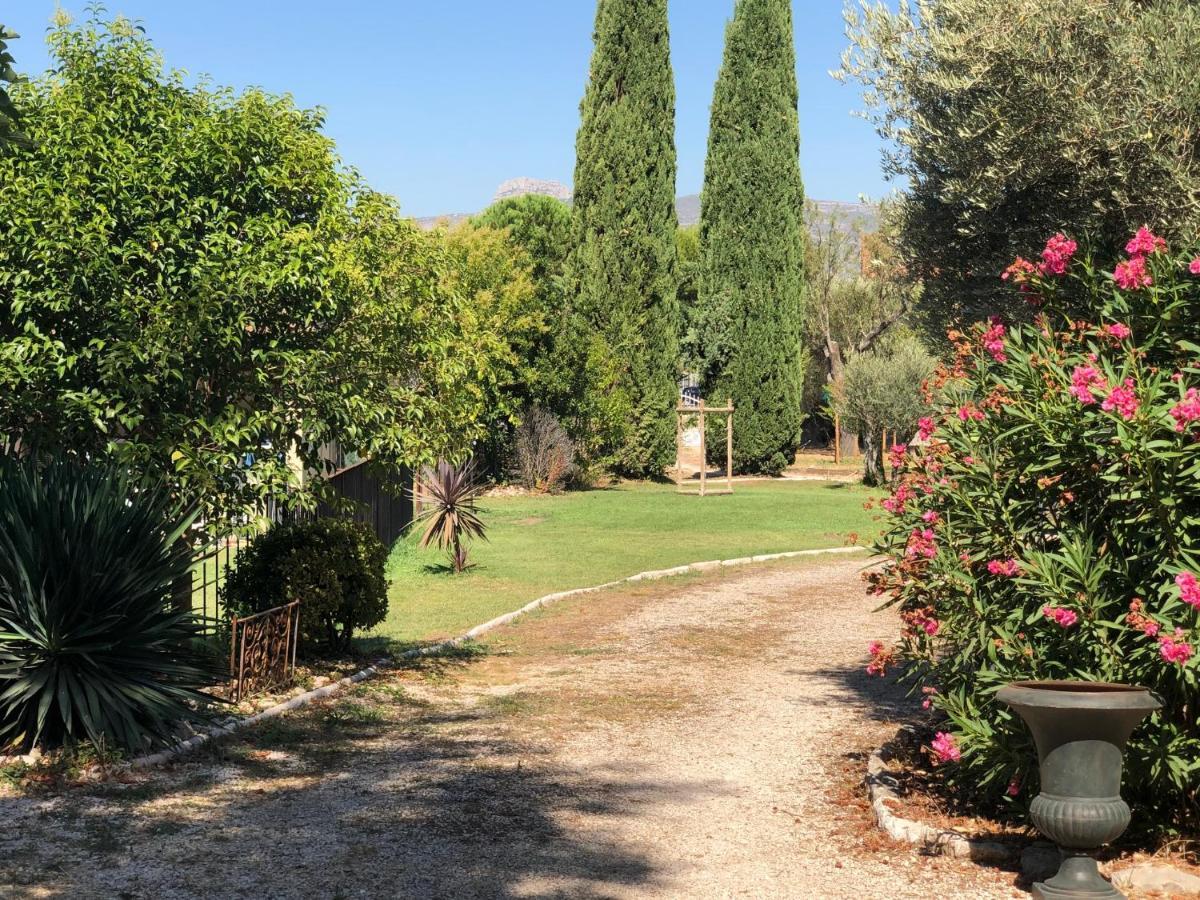 Authentique Mas Provencal Gemenos Villa Buitenkant foto